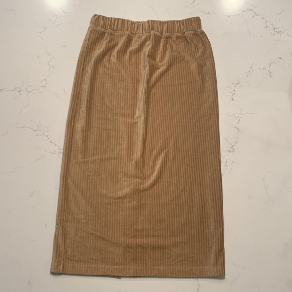 Tan velvet ribbed skirt